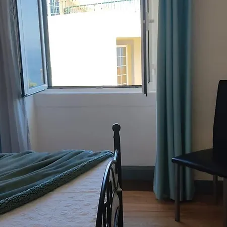 펜션 Spacious House For Groups Near The Pools 포르투모니즈